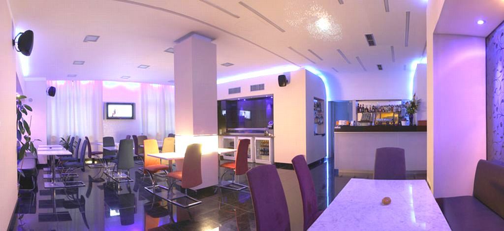 Relax Inn Prag Exterior foto