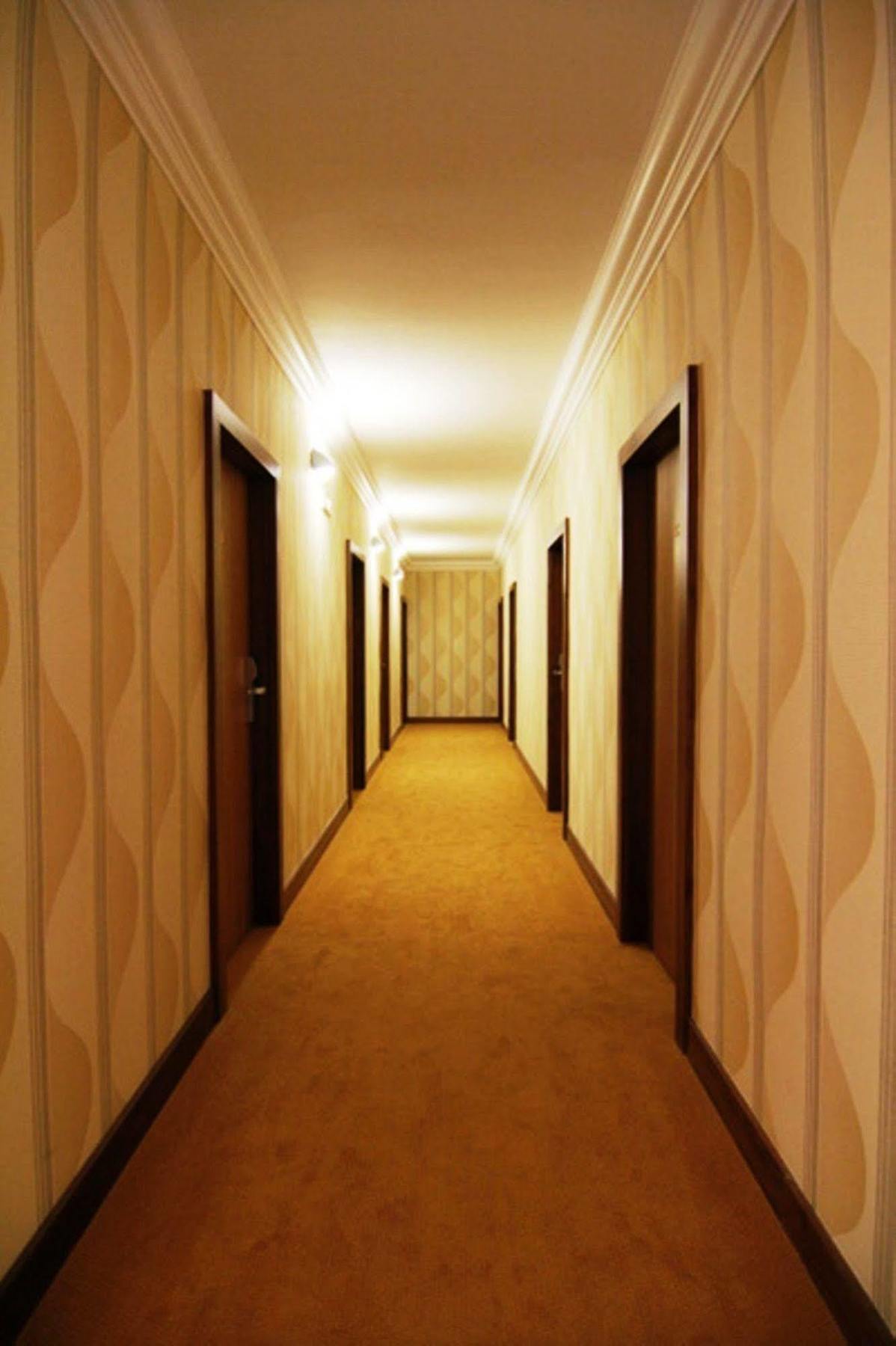 Relax Inn Prag Exterior foto