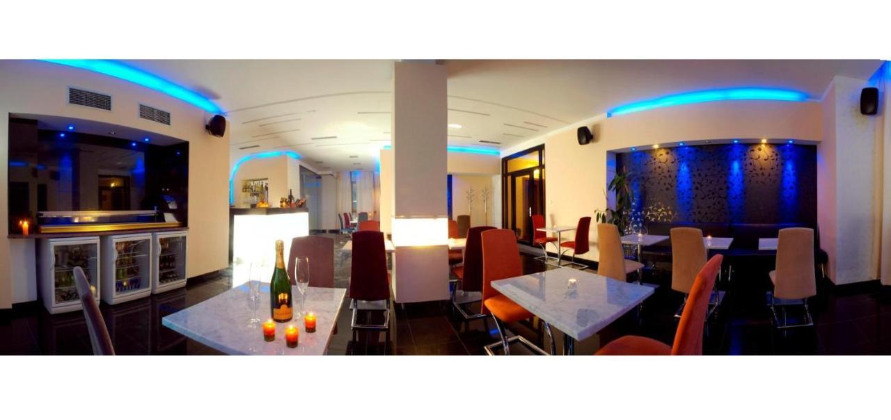 Relax Inn Prag Exterior foto